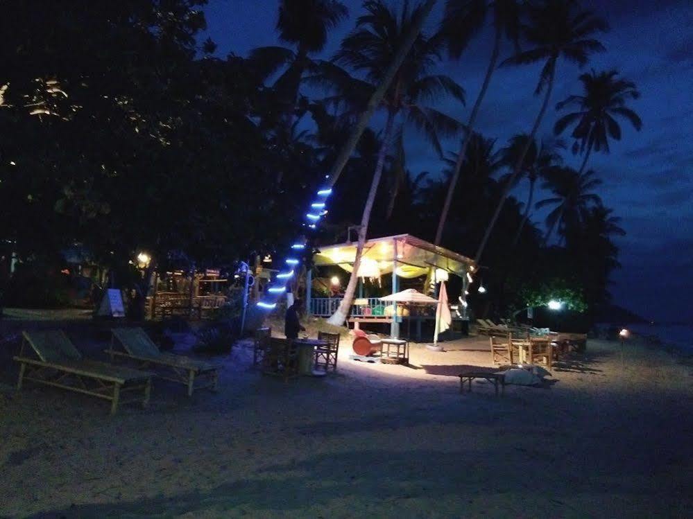 I Talay Beach Bar & Cottage Taling Ngam ภายนอก รูปภาพ
