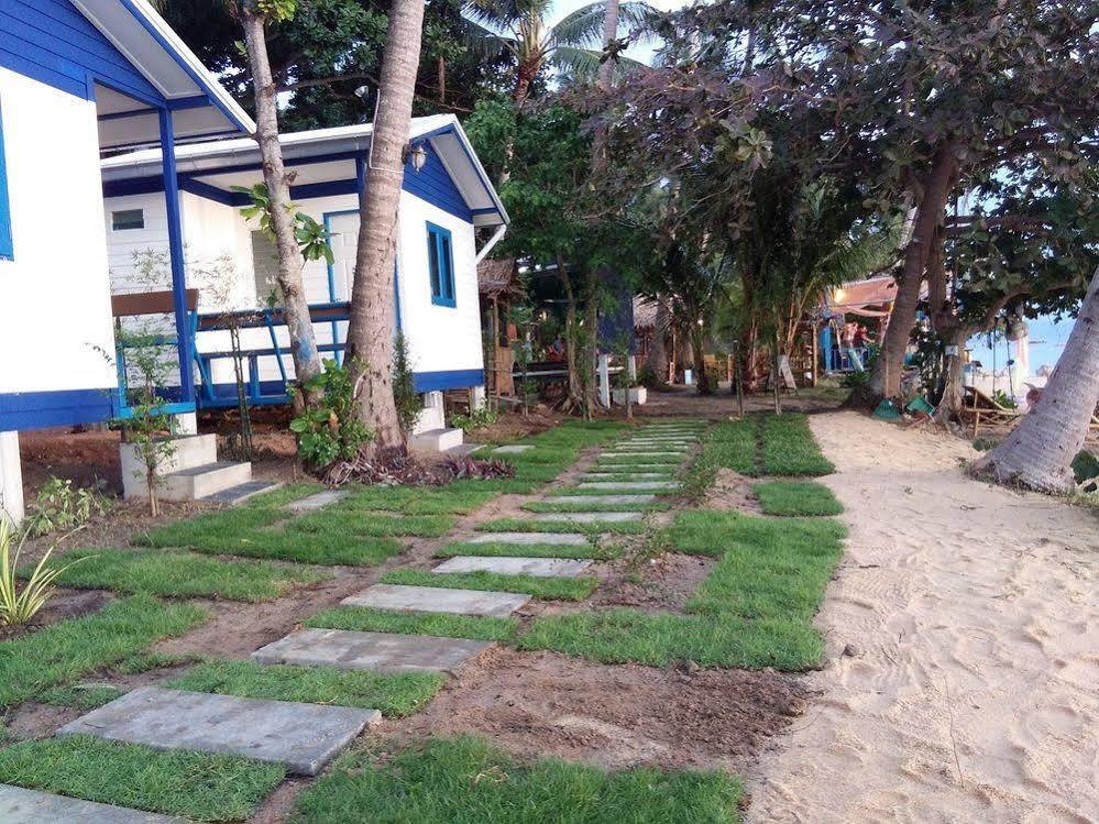 I Talay Beach Bar & Cottage Taling Ngam ภายนอก รูปภาพ