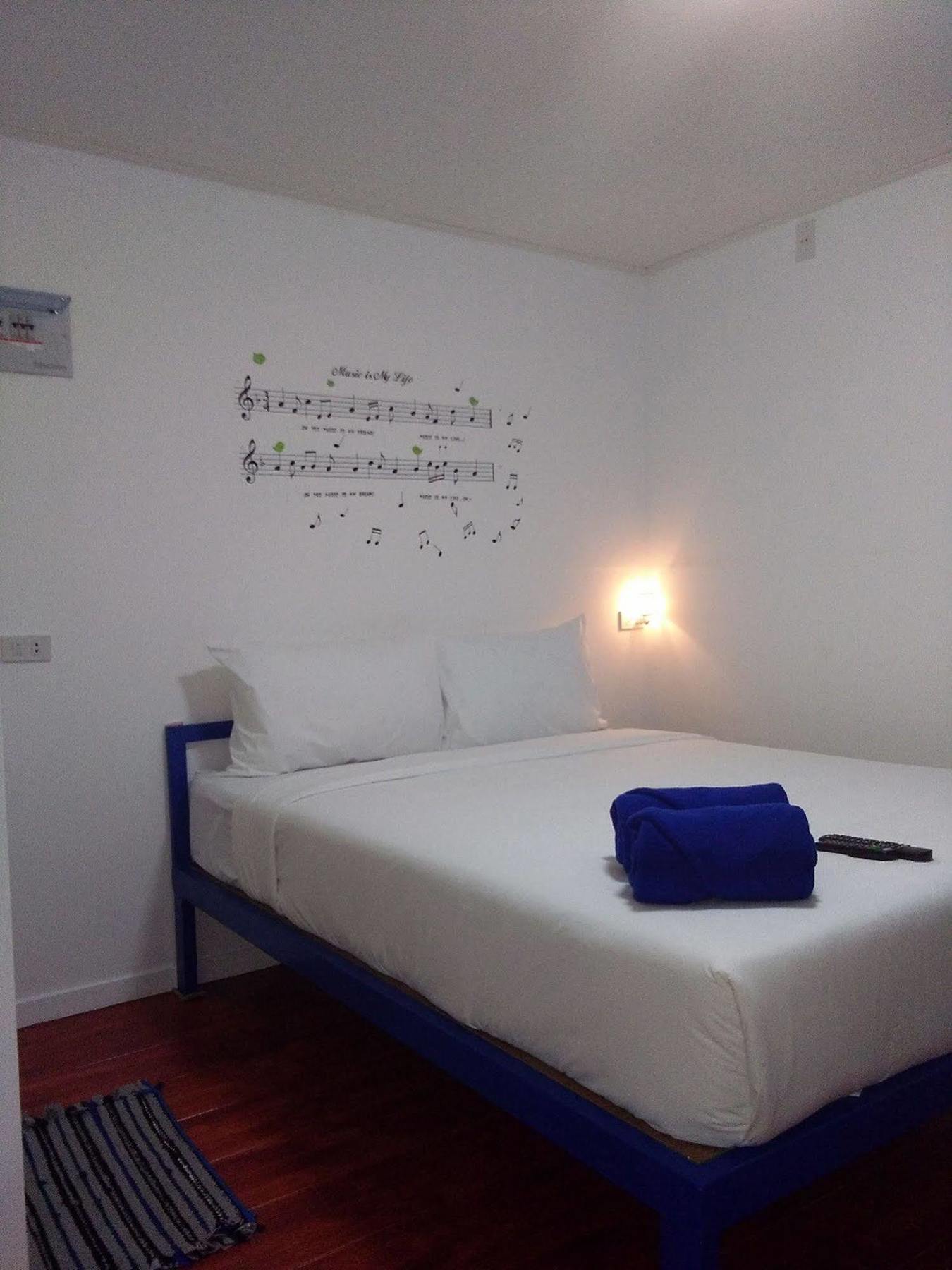 I Talay Beach Bar & Cottage Taling Ngam ภายนอก รูปภาพ