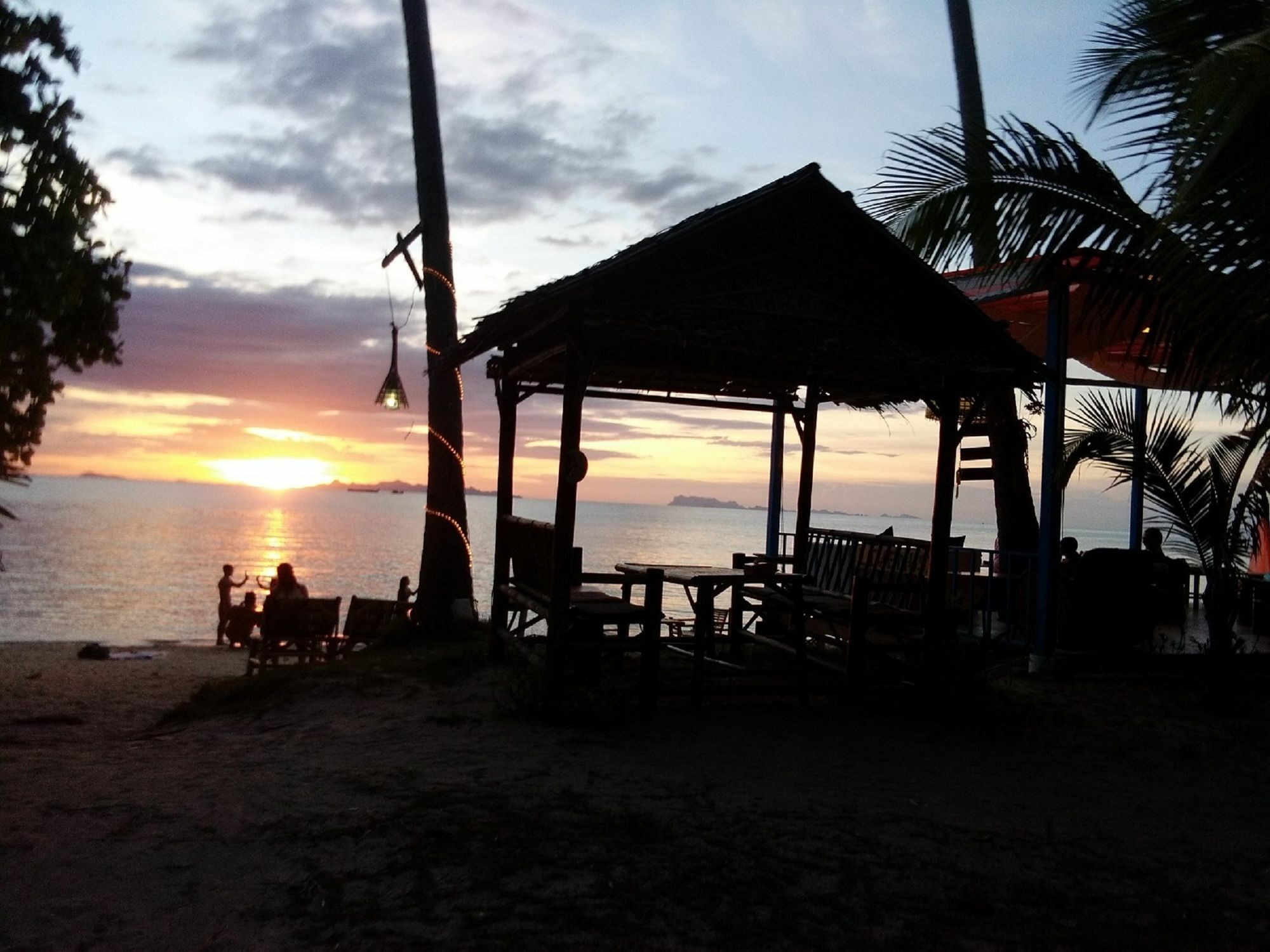 I Talay Beach Bar & Cottage Taling Ngam ภายนอก รูปภาพ