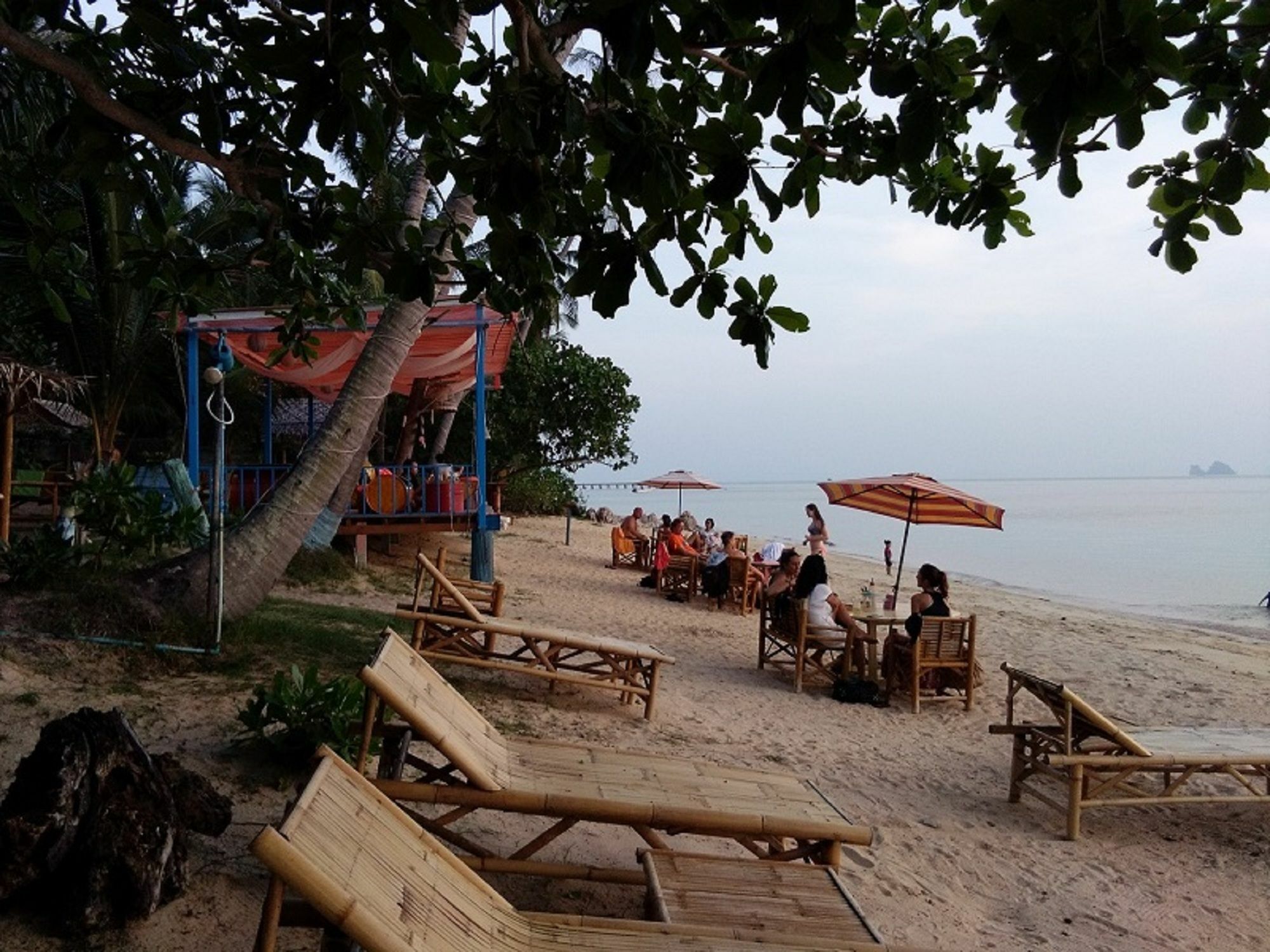 I Talay Beach Bar & Cottage Taling Ngam ภายนอก รูปภาพ