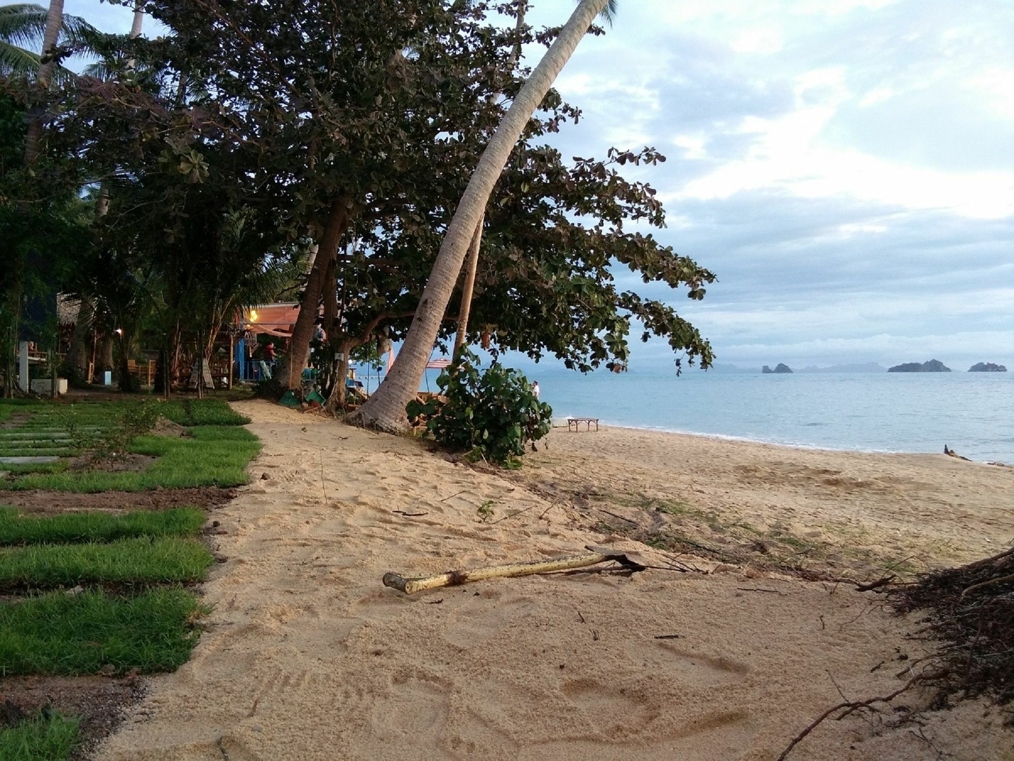 I Talay Beach Bar & Cottage Taling Ngam ภายนอก รูปภาพ
